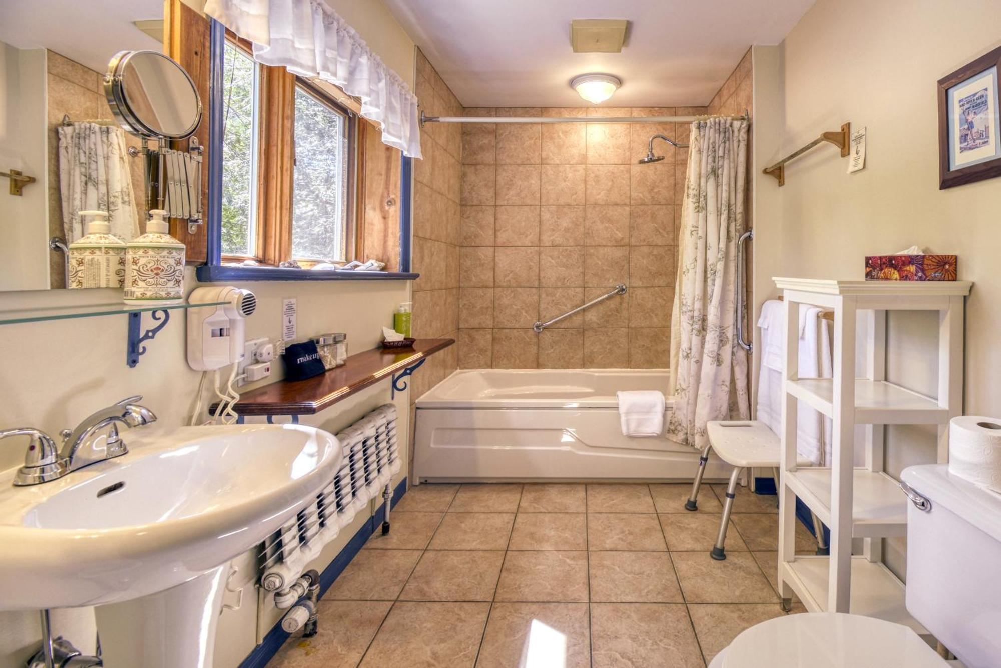 ホテル オーベルジュ ル ルパン B ＆ B モントランブラン エクステリア 写真